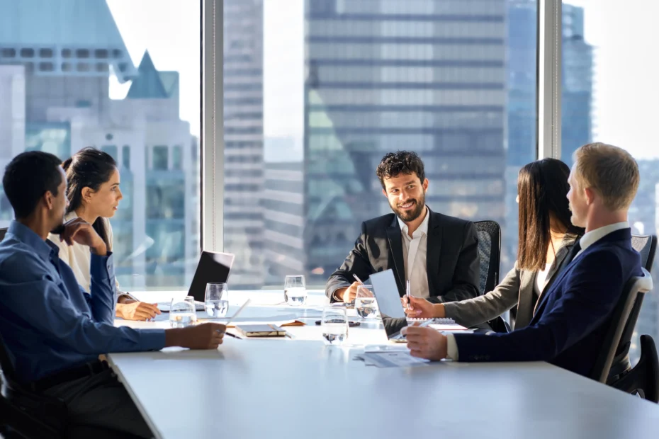 5 Ways Financial Institutions Can Ensure CCM Security & Regulatory Compliance