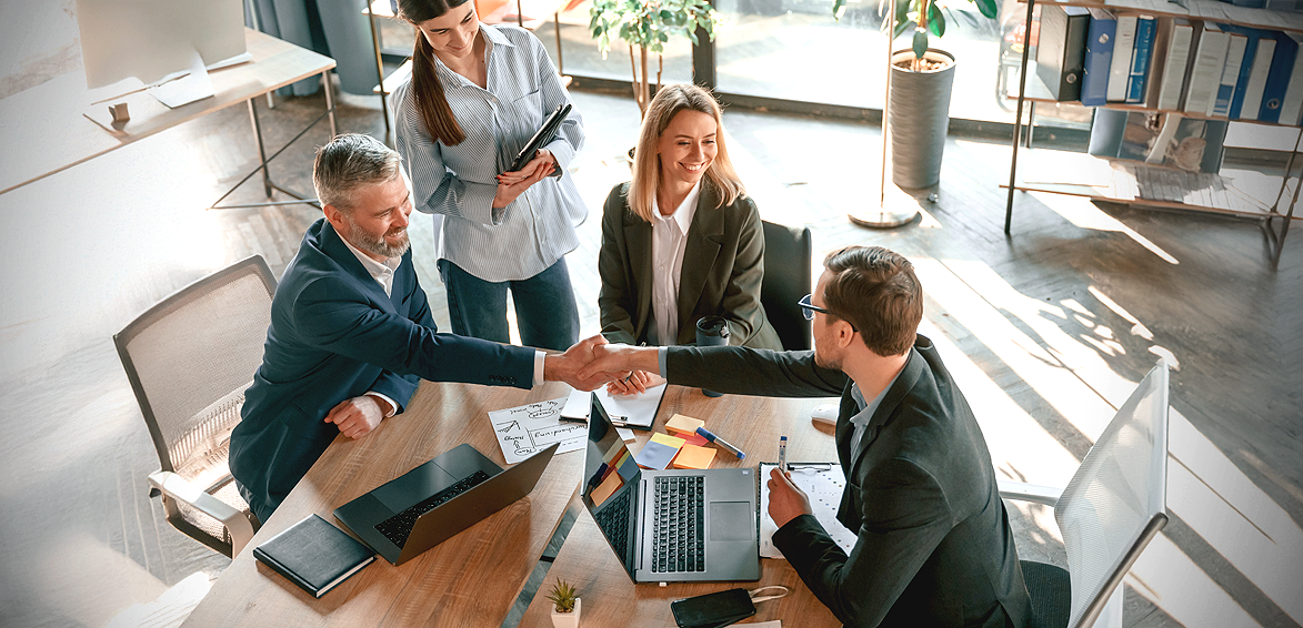 How to Achieve Seamless CRM-CCM Integration in Financial Institutions